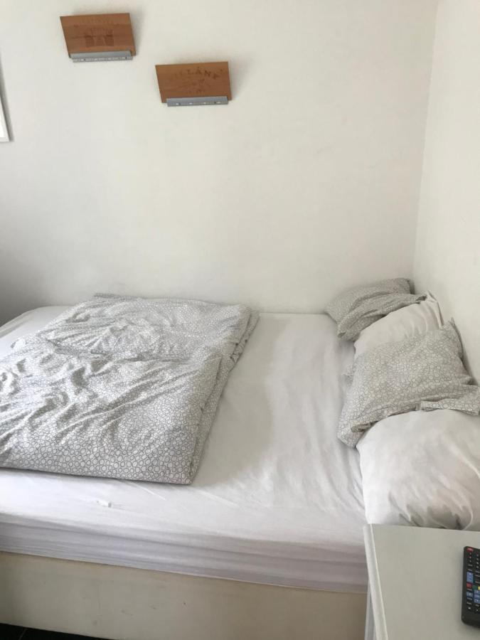 Kertre néző franciaágyas apartman Vác Extérieur photo