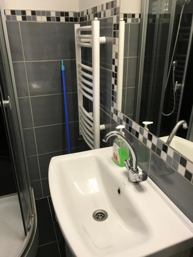 Kertre néző franciaágyas apartman Vác Extérieur photo